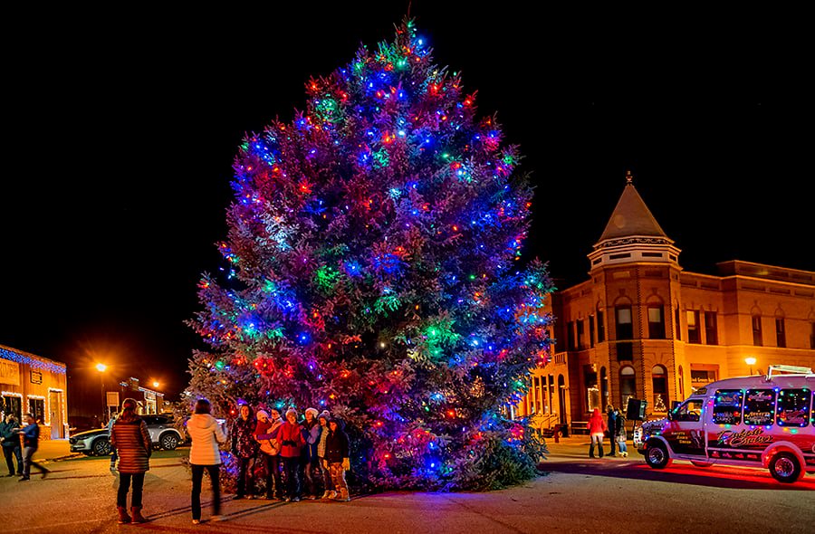 Fort Pierre Annual Christmas Tree Lighting Began in the 1950s