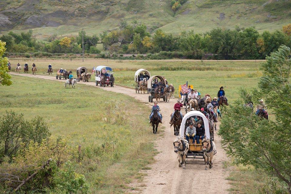 Wagons Ho! Fort Pierre’s Love Affair With Wagon Trains